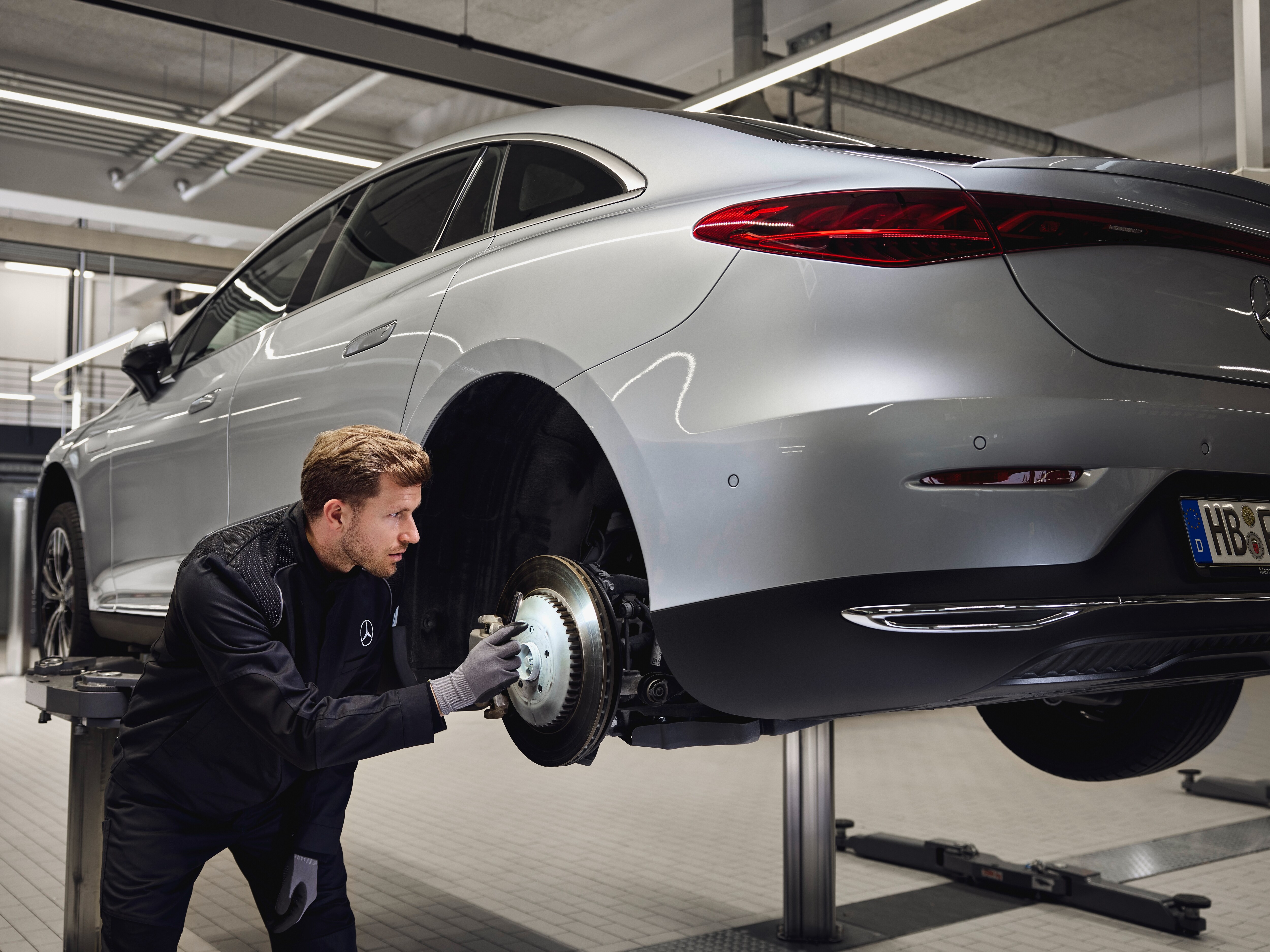 Brakes | Genuine Parts Mercedes-Benz | Mercedes-Benz