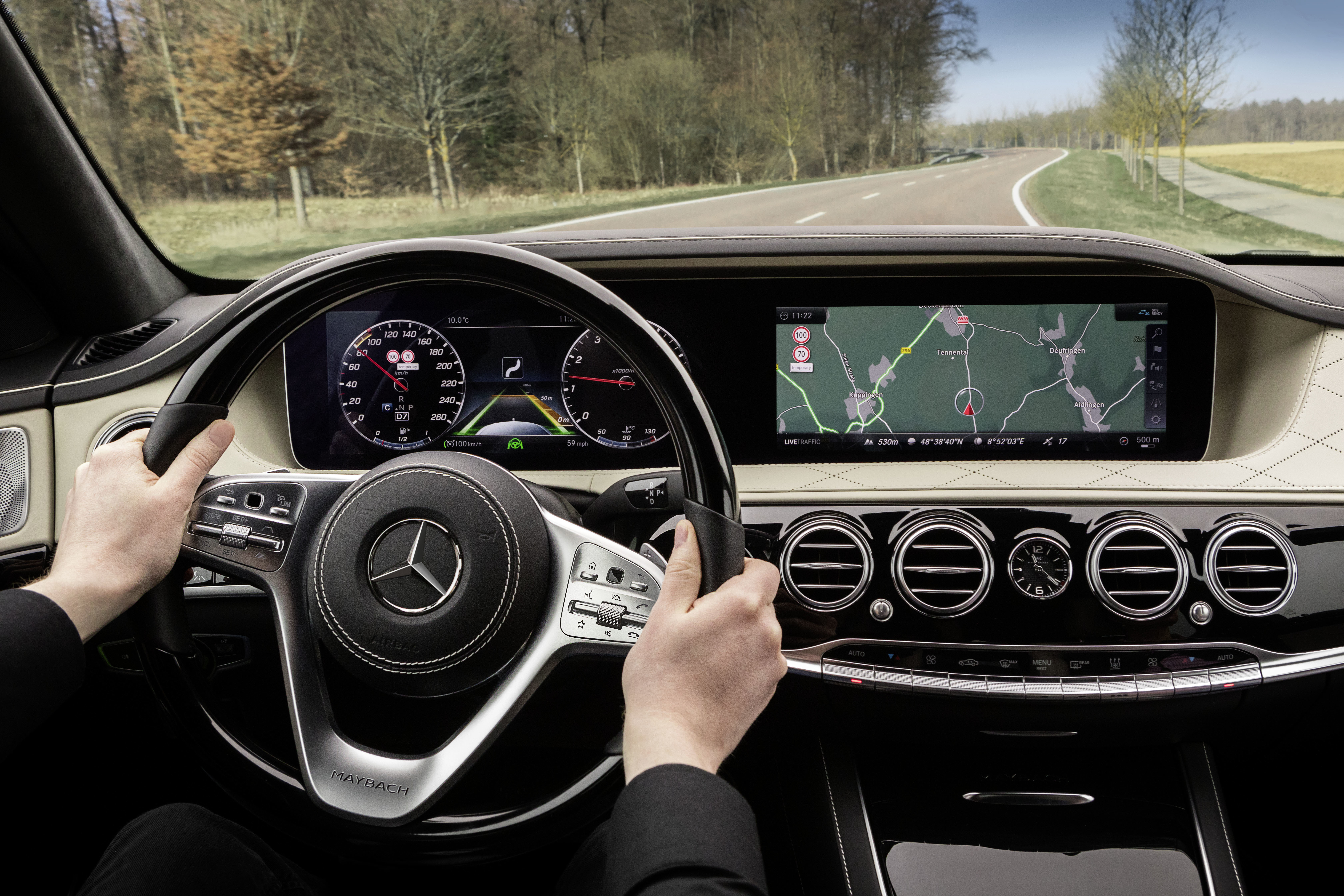 ปี 2013 | ระบบขับขี่อัจฉริยะ Mercedes-Benz Intelligent Drive | ประวัติความเป็นมาและโลกของแบรนด์ | เมอร์เซเดส-เบนซ์ Mercedes-Benz Intelligent Drive ใน S-Class จากมุมมองผู้ขับขี่