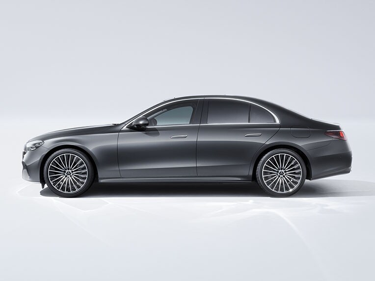 ระบบช่วยหยุดรถฉุกเฉินแบบแอ็คทีฟ | E-Class Saloon | เมอร์เซเดส-เบนซ์