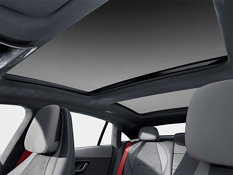 Panoramic sliding sunroof