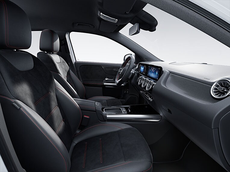 การออกแบบภายในของ Mercedes-Benz GLA พร้อม AMG Line