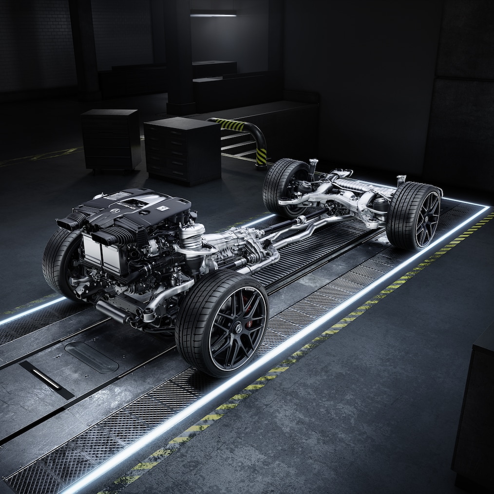 มุมมองไดนามิกอีกมุมหนึ่งของ Mercedes-AMG GLE SUV (ภาพขณะขับขี่)