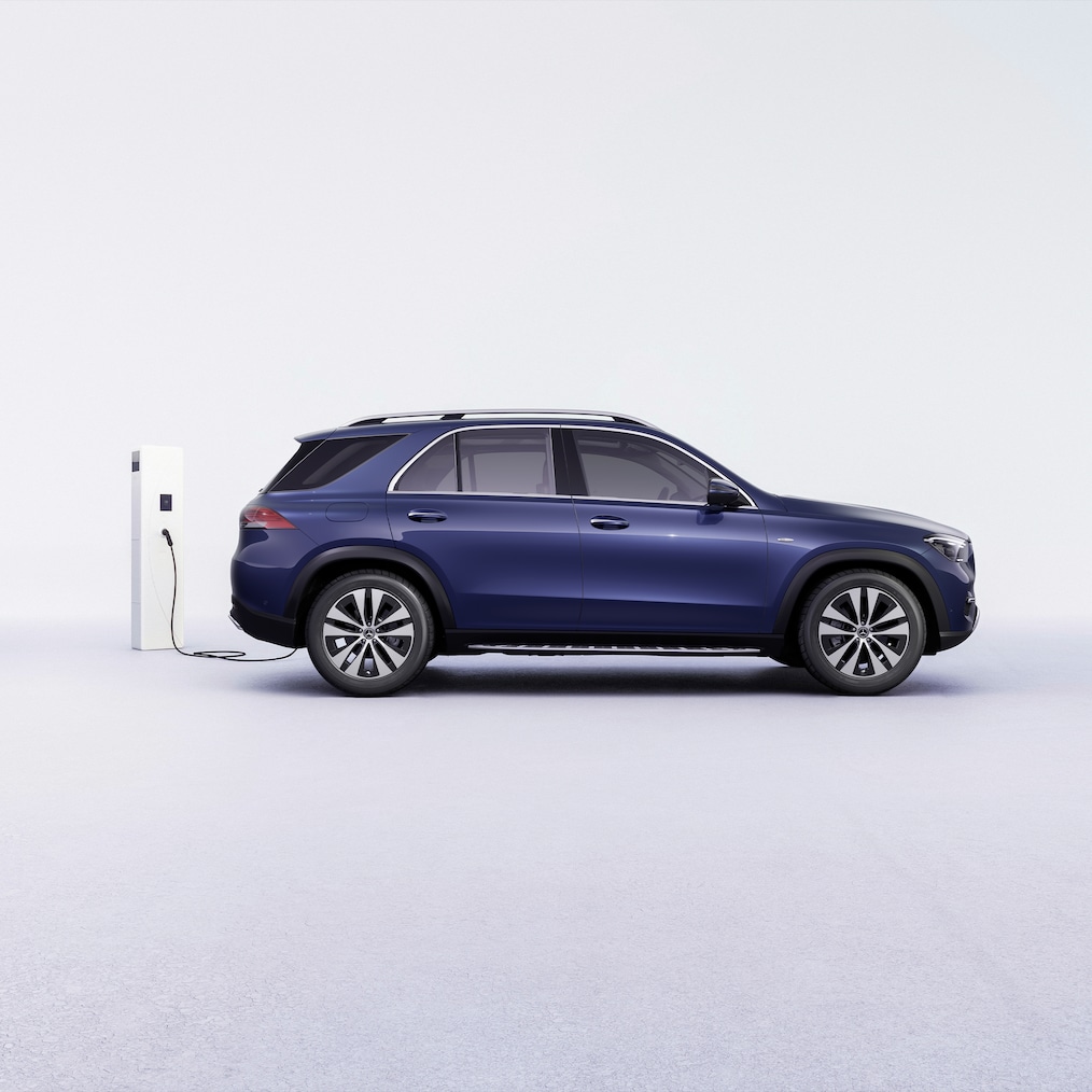 รถยนต์ GLE 350 de 4MATIC พร้อมเทคโนโลยี EQ Hybrid จาก Mercedes-Benz