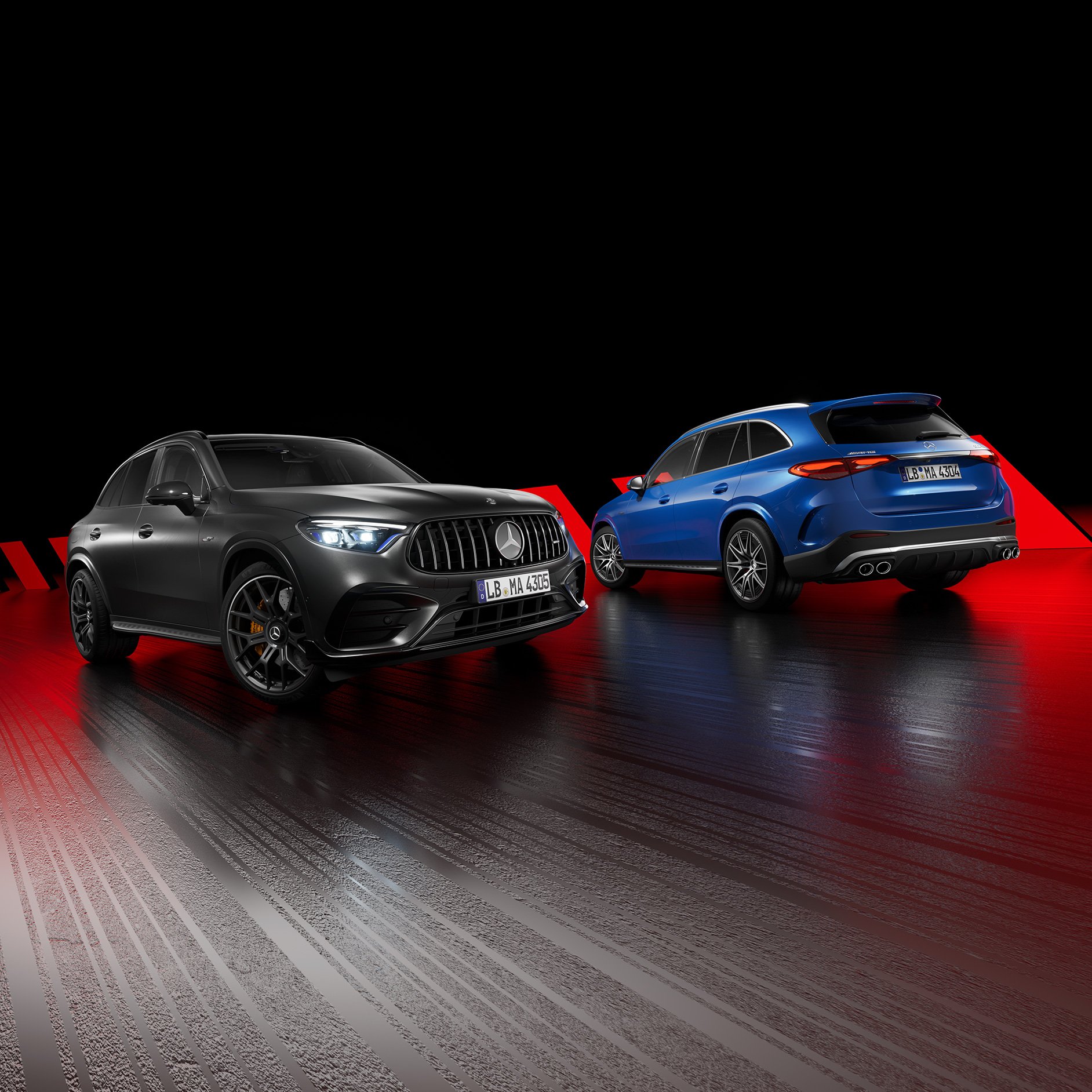 การนำเสนอผลิตภัณฑ์และการตรวจสอบรถยนต์ | Experiences | เมอร์เซเดส-เอเอ็มจี รถยนต์ Mercedes-AMG ในมุมมองด้านหลัง