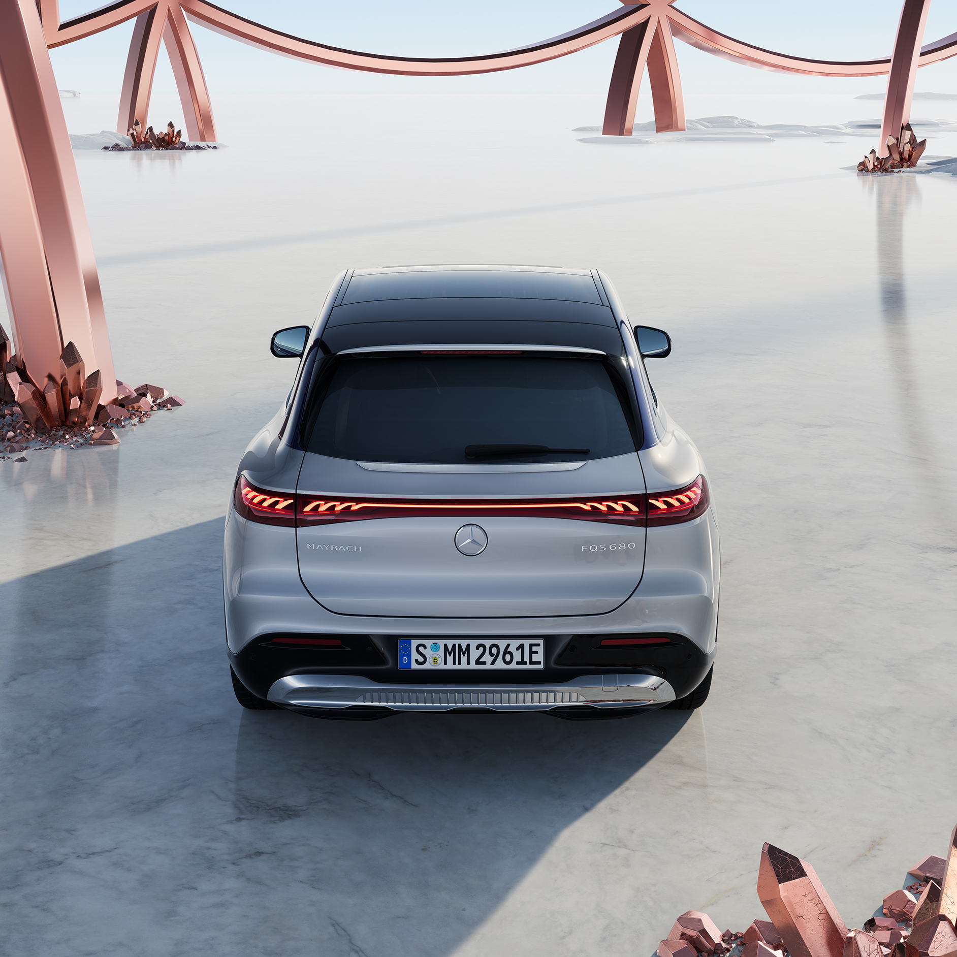 ประกันภัย | EQS SUV | Mercedes-Benz Financial Services Mercedes-Maybach EQS SUV ในมุมมองด้านหลัง