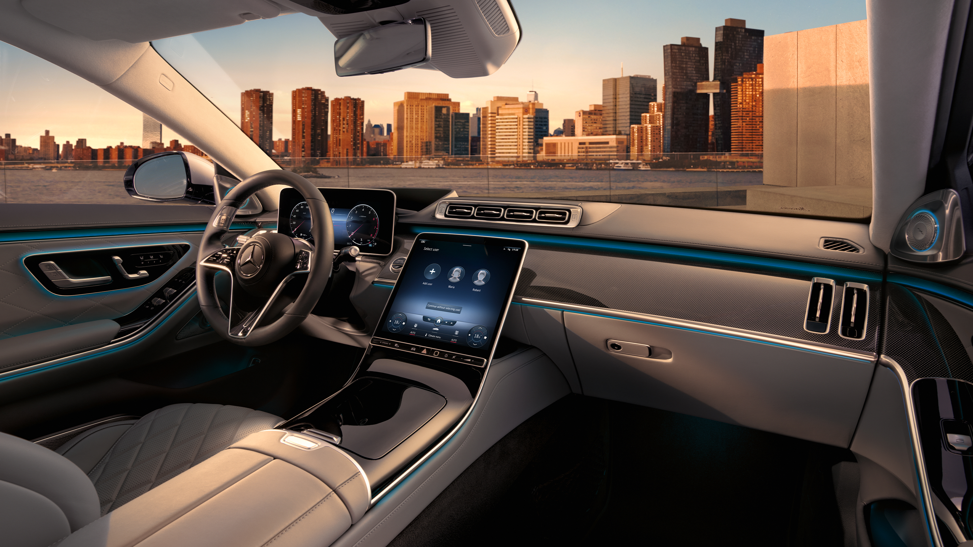 S-Class Saloon Mercedes-Benz - Main Image