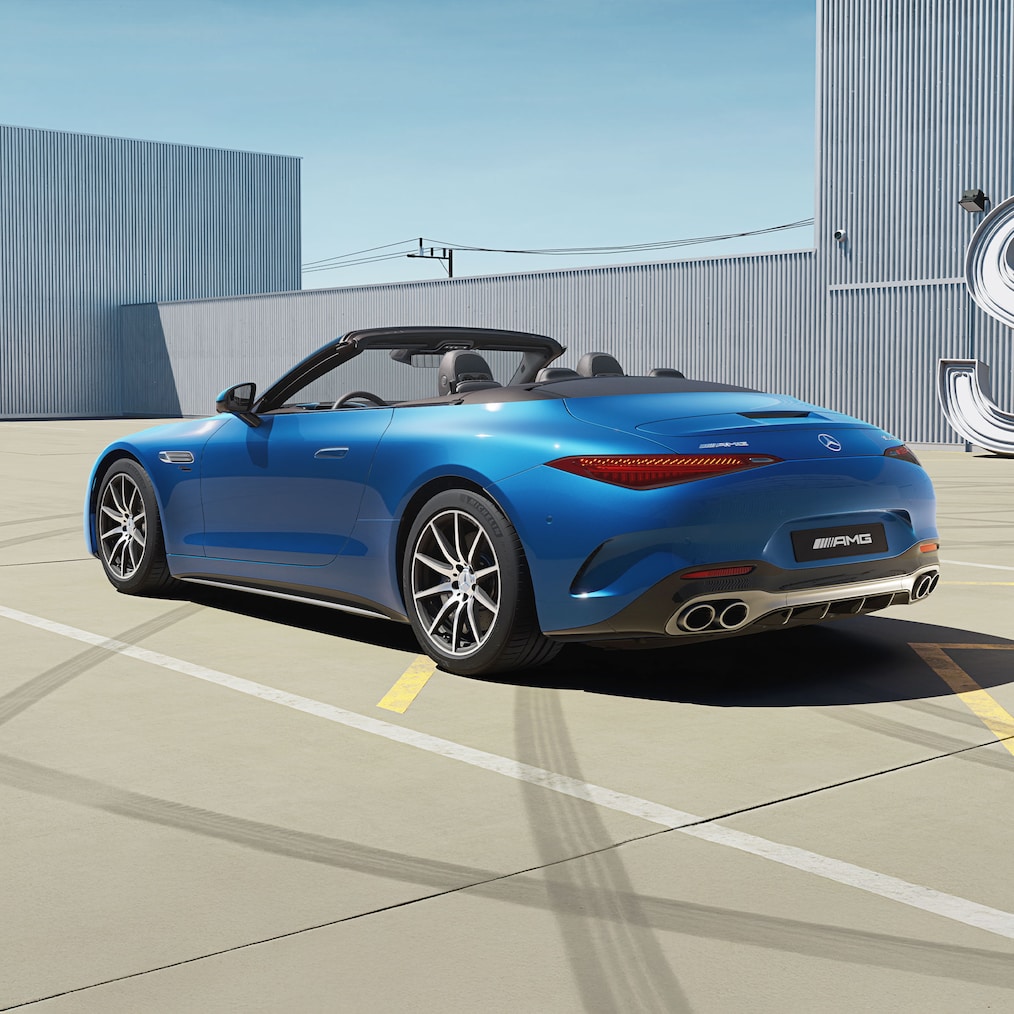 Mercedes-AMG SL Roadster พร้อมซอฟต์ท็อปดาวน์ มองจากด้านบน