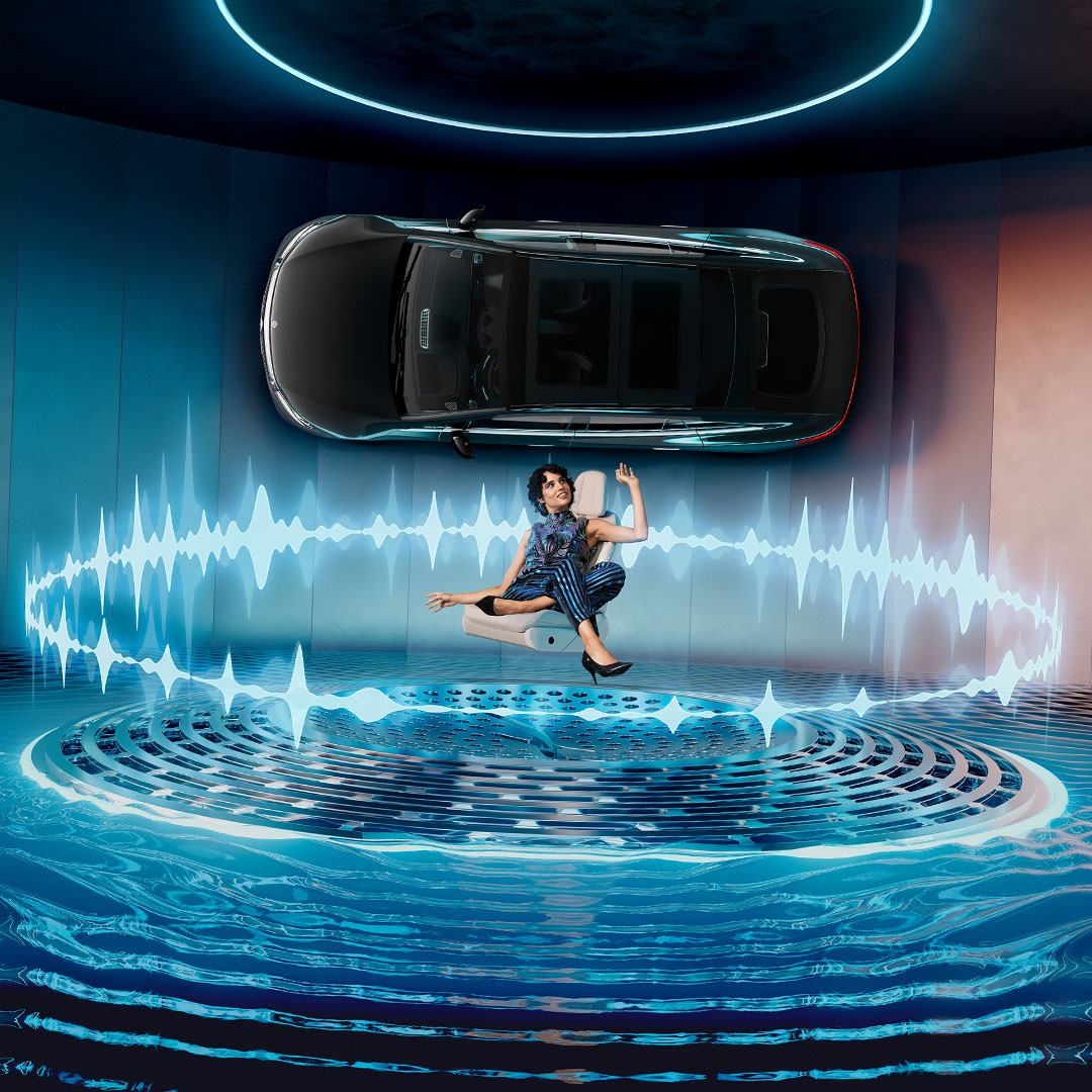 Dolby Atmos® | Mercedes-Benz รถยนต์ Mercedes-EQ ในมุมมองด้านบน