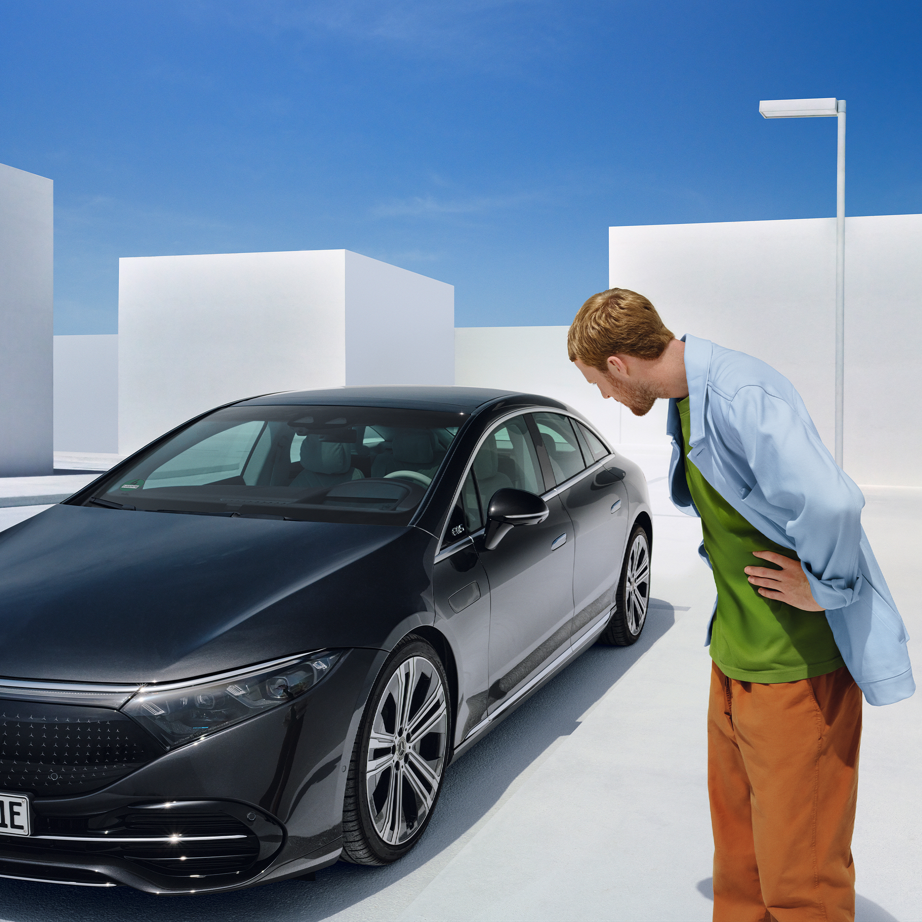 Accident Recovery and Breakdown Management | Standard Services When a breakdown occurs, the emergency assistant is activated in the vehicle.