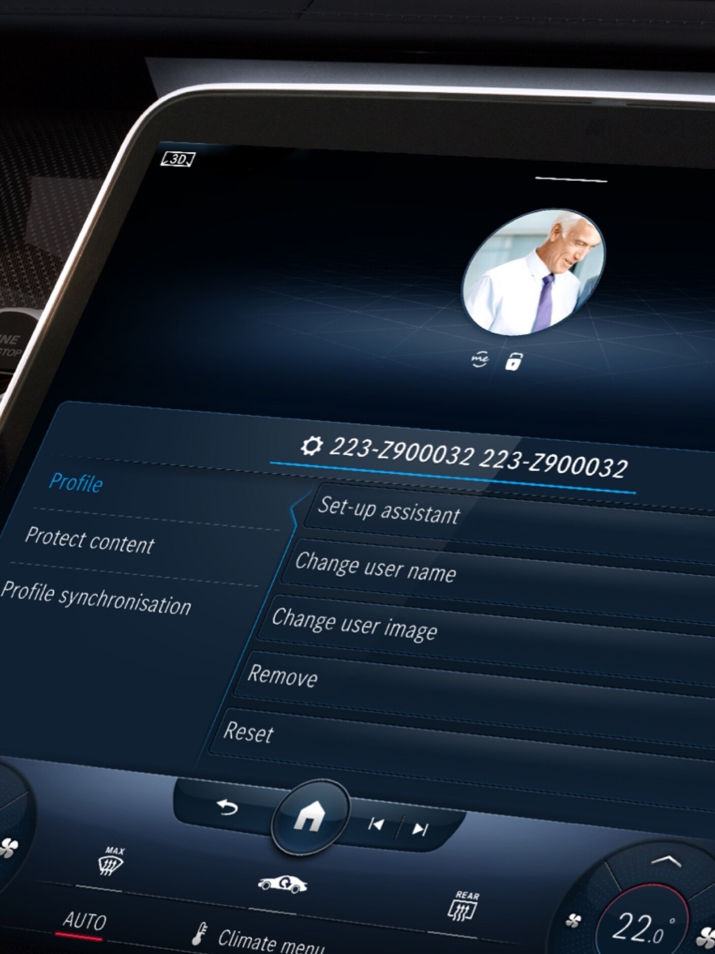 A personal profile is created on the screen of the MBUX multimedia system with the Personalisation Digital Extra.