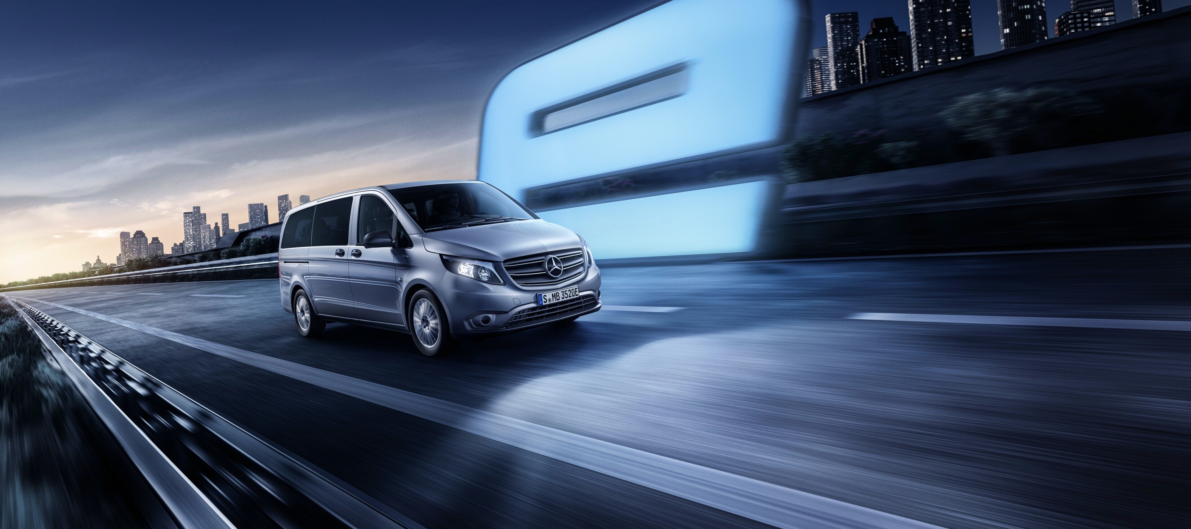 Alternative drives | Vito Tourer | Mercedes-Benz Vans The eVito Tourer is functional and comfortable - just as you would expect from a Mercedes-Benz Vito.