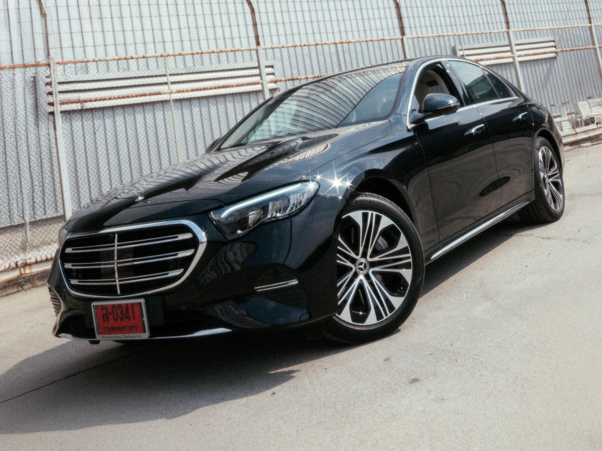 Exclusive offer for E 350 e Exclusive | Exclusive Offers | Mercedes-Benz