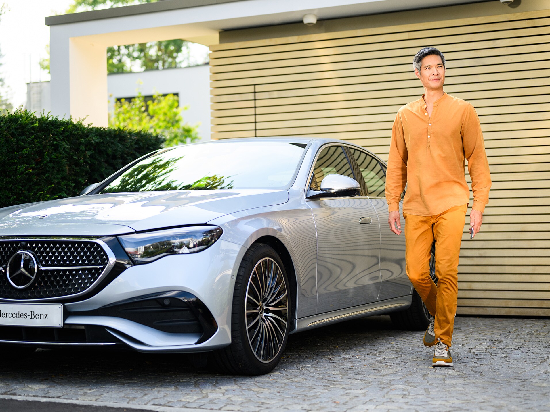 What Credit Bureau Does Mercedes Benz Use: Insider Secrets Revealed