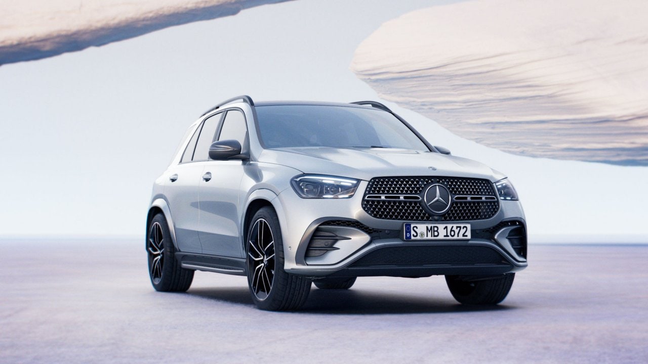 Mercedes gle clearance plug in